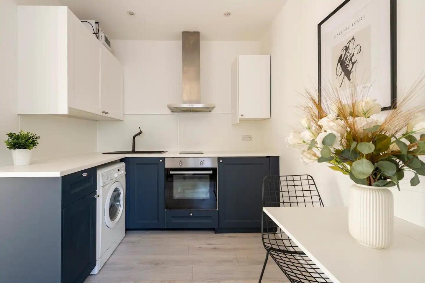 Quality Apartments Close To Tube Хендон Экстерьер фото