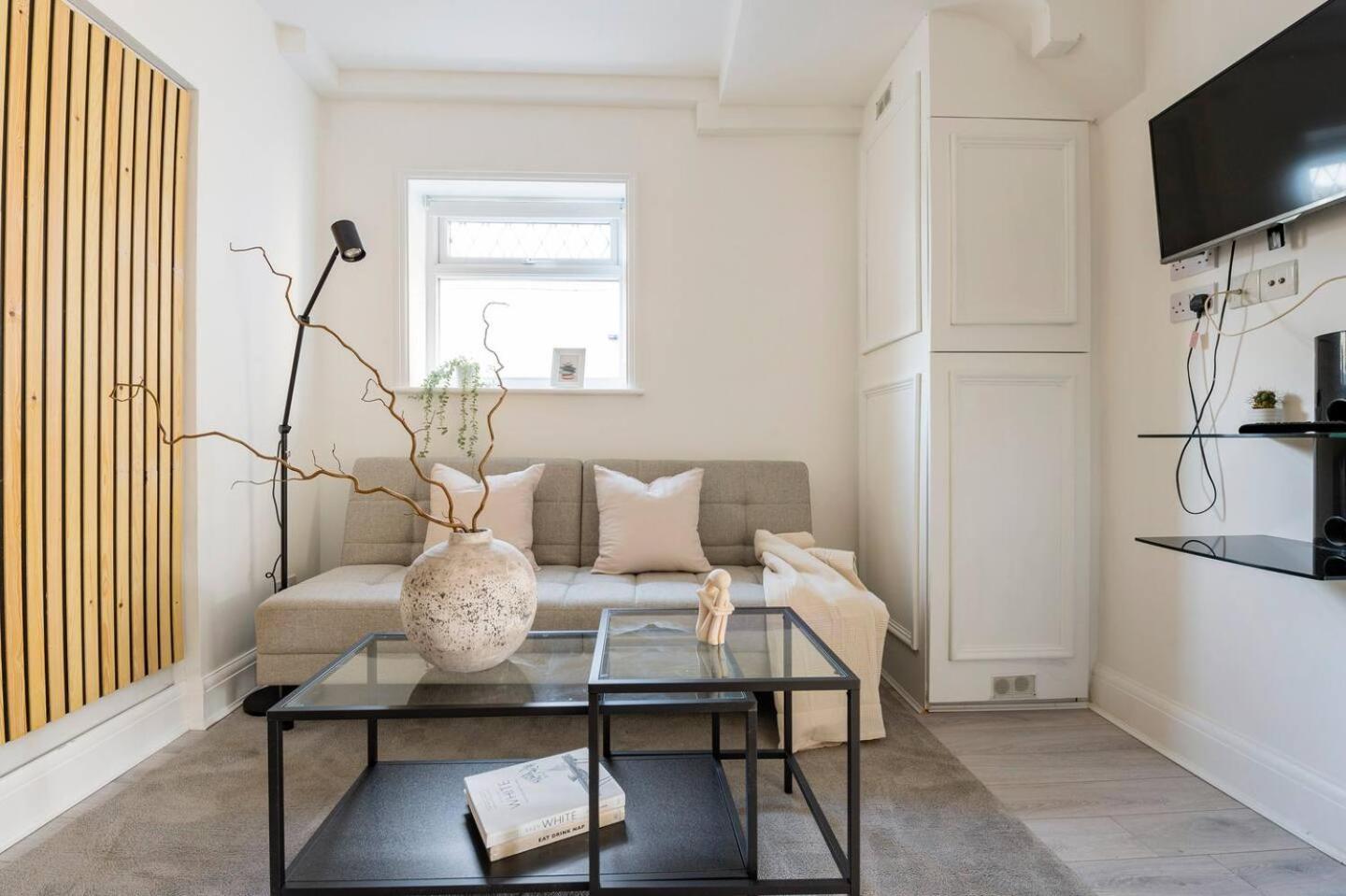 Quality Apartments Close To Tube Хендон Экстерьер фото