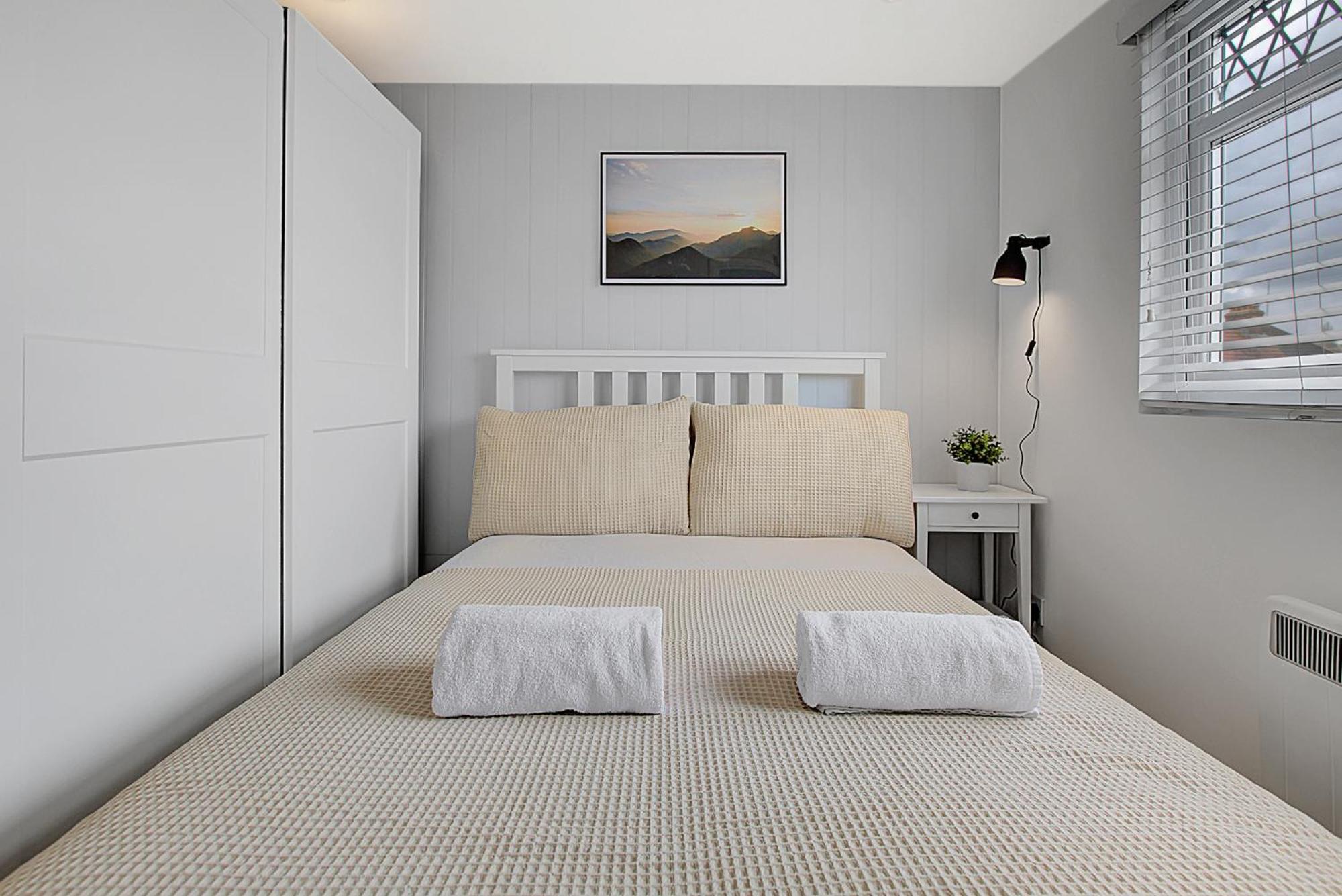 Quality Apartments Close To Tube Хендон Экстерьер фото